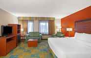 Phòng ngủ 2 La Quinta Inn by Wyndham Auburn Worcester