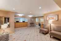 Lobby La Quinta Inn & Suites by Wyndham Nashville Airport