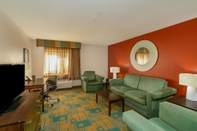 Ruang Umum La Quinta Inn & Suites by Wyndham Nashville Airport