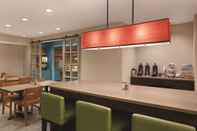 Bar, Cafe and Lounge Country Inn & Suites by Radisson, Bryant (Little Rock), AR