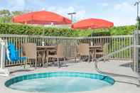Swimming Pool Hampton Inn Debary/Deltona