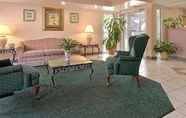 Lobby 2 Days Inn by Wyndham Ridgeland South Carolina