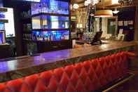 Quầy bar, cafe và phòng lounge Windsor Arms Hotel