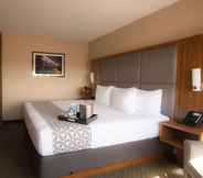 Kamar Tidur 2 Ramada by Wyndham Northern Grand Hotel & Conference Centre