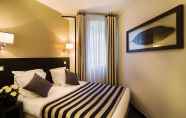 Kamar Tidur 5 Hotel Arc Elysees