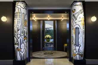 Lobby 4 Hôtel Le Marquis by Inwood Hotels