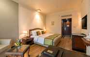 Bedroom 4 Howard Plaza - The Fern Agra