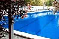 Swimming Pool Hotel Britannia