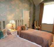 Bedroom 6 Tufton Arms Hotel
