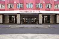 Bangunan President Hotel