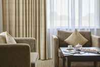 Common Space DoubleTree by Hilton London Heathrow Airport