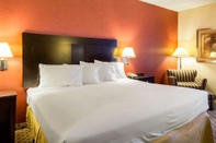 Kamar Tidur Quality Inn and Suites