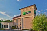 ภายนอกอาคาร Holiday Inn Express Ringgold, an IHG Hotel