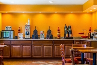 Bar, Kafe dan Lounge Rodeway Inn Wine Country