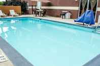 Swimming Pool Comfort Inn Mechanicsburg - Harrisburg South