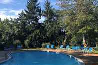 Swimming Pool Best Western Woodbury Inn