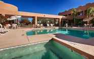 Swimming Pool 4 Best Western Apache Junction Inn