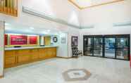 Lobby 5 Baymont by Wyndham Plainfield/ Indianapolis Arpt Area