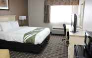 Bedroom 7 Quality Inn & Suites Detroit Metro Airport