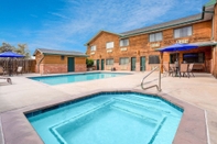 Swimming Pool Inn at Lander, Travelodge by Wyndham