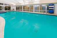 Swimming Pool La Quinta Inn & Suites by Wyndham Salt Lake City Airport