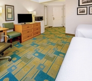 Bedroom 2 La Quinta Inn & Suites by Wyndham Salt Lake City Airport