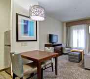 Common Space 4 Homewood Suites by Hilton Newark-Cranford