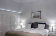 Kamar Tidur 5 Crystal Plaza Hotel