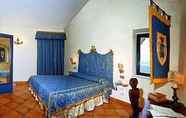 Bedroom 4 Castello Orsini Hotel