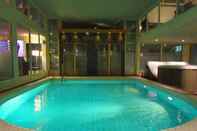 Swimming Pool Aurum Hotel