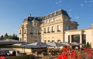 Exterior 2 Château Hôtel Mont Royal Chantilly