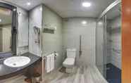 Phòng tắm bên trong 2 Hotel Nuevo Triunfo