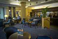 Bar, Kafe, dan Lounge Cedar Court Bradford