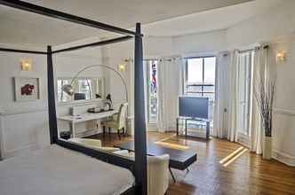 Kamar Tidur 4 Kings Hotel