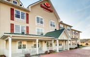 Exterior 2 Econo Lodge & Suites