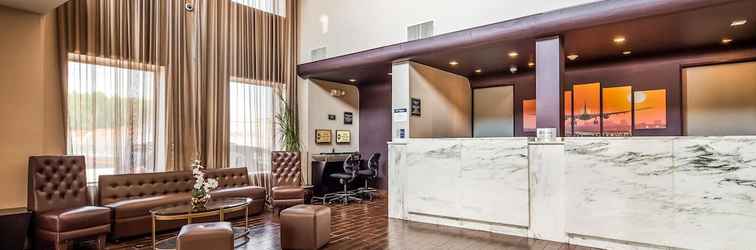 Lobby Best Western Plus Newark Airport West