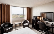 Bilik Tidur 3 Travelodge by Wyndham Hotel & Convention Centre Quebec City