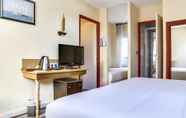 Kamar Tidur 6 Hotel Kyriad Saint Malo centre Plage