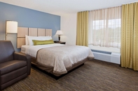 Kamar Tidur Sonesta Simply Suites Orange County Airport