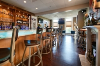 Bar, Cafe and Lounge Best Western Plus Mentor-Cleveland Northeast