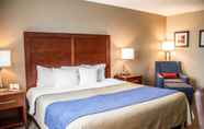 Bedroom 7 Comfort Inn & Suites