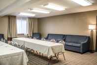 Functional Hall Comfort Inn & Suites