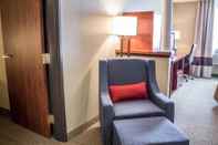 Common Space Comfort Inn & Suites