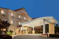 Exterior Fairfield Inn by Marriott Visalia Sequoia