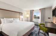 Bedroom 4 Fairfield Inn by Marriott Visalia Sequoia