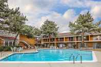 Swimming Pool Econo Lodge new Reno - Sparks Convention Center