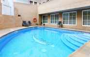 Swimming Pool 2 Apartahotel Los Girasoles