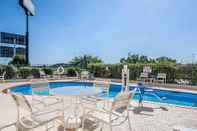 Swimming Pool Quality Inn Murfreesboro - University Area