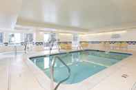 Swimming Pool Fairfield Inn and Suites By Marriott St Charles