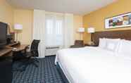 Bedroom 3 Fairfield Inn and Suites By Marriott St Charles